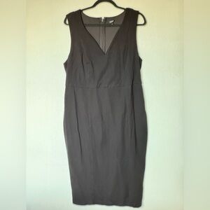 Torrid Dress Womens Sz 18Stretch Sleeveless V-Neck Slit Back Zip Black dress